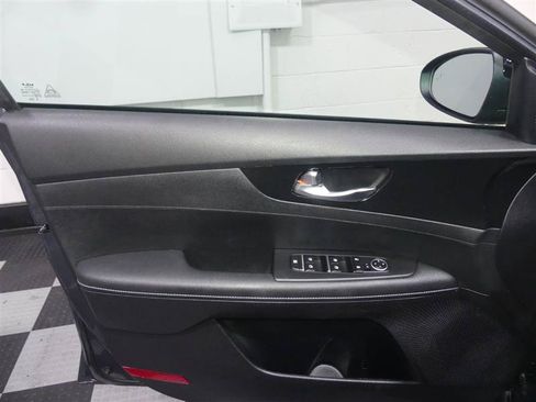 Used 2023 Kia Forte GT-Line FWD image 18