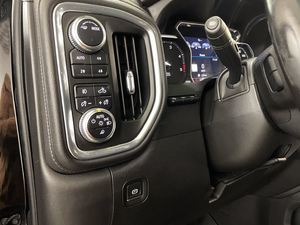 Certified 2021 GMC Sierra 2500 Denali w/ Denali Ultimate Package AWD/4WD image 34