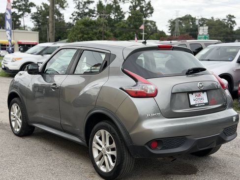 Used 2016 Nissan Juke S FWD image 6
