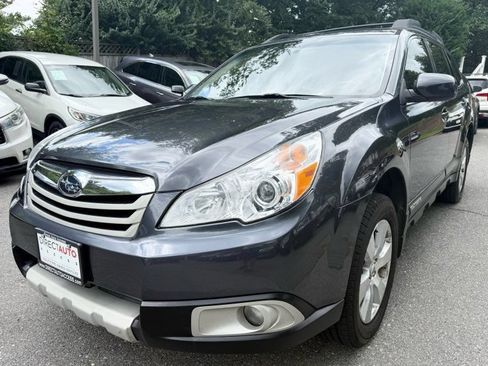 Used 2012 Subaru Outback 3.6R Limited AWD/4WD image 3