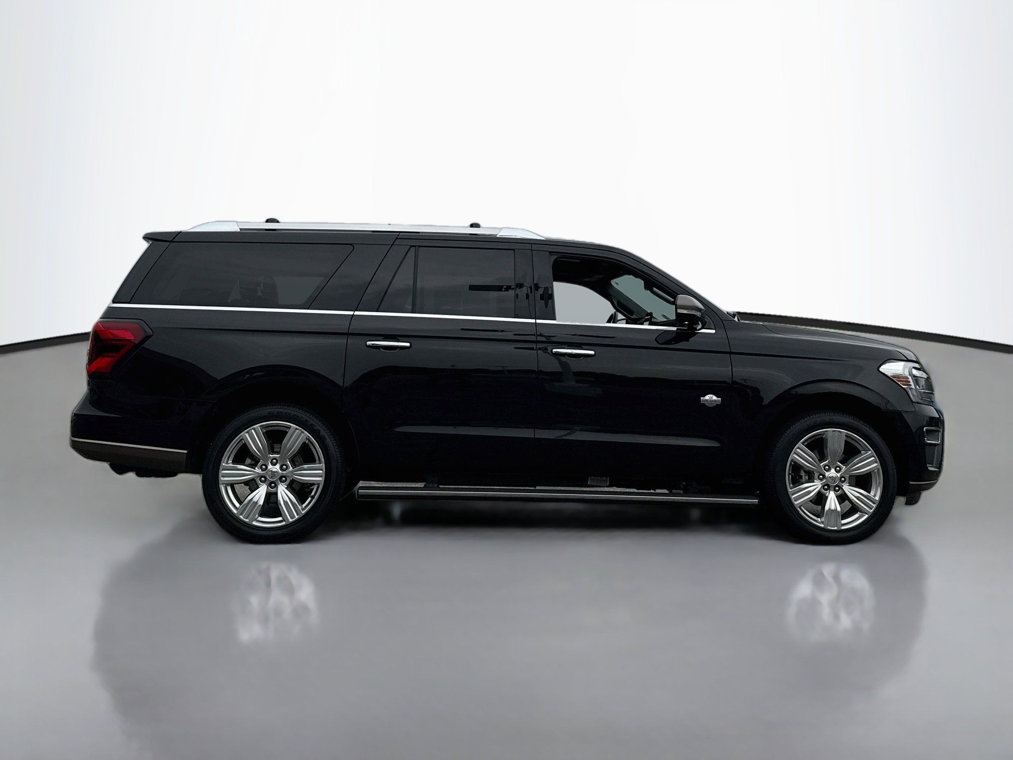 Used 2022 Ford Expedition Max King Ranch AWD/4WD image 8