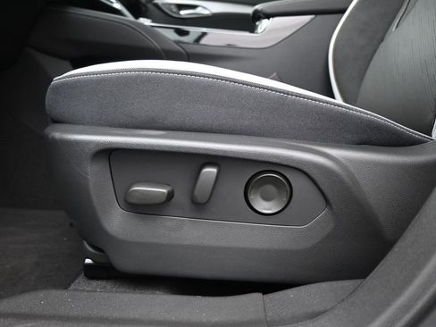 New 2025 Buick Envision Sport Touring image 12