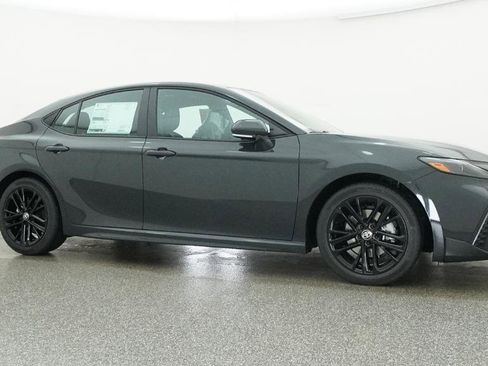 New 2026 Toyota Camry SE FWD image 31