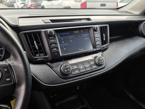 Used 2016 Toyota RAV4 XLE FWD image 34