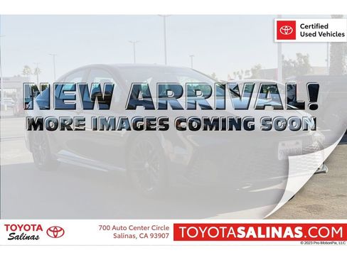 Used 2025 Toyota Camry SE FWD image 1