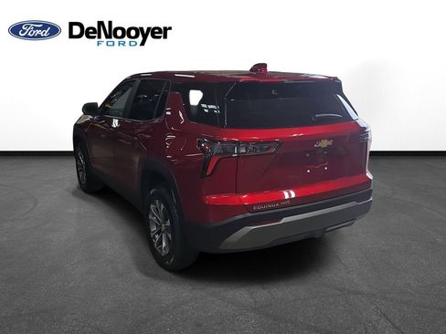 Used 2025 Chevrolet Equinox LT w/ Safety and Technology Package image 10