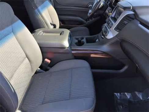 Used 2020 GMC Yukon SLE w/ SLE Value Package image 23