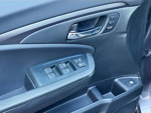Used 2023 Honda Ridgeline RTL-E image 18
