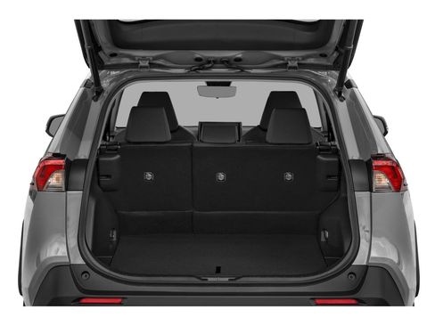 Used 2022 Toyota RAV4 XLE image 11