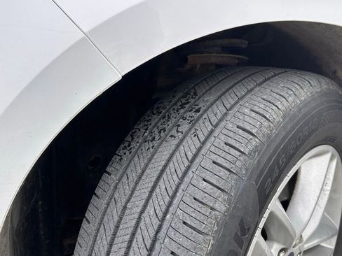 Used 2015 Ford Edge SEL w/ Equipment Group 201A image 9