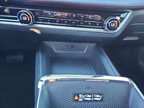 New 2026 Chevrolet Equinox RS AWD/4WD image 18