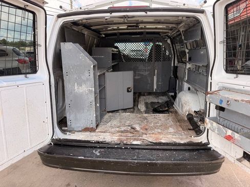 Used 2002 Chevrolet Astro RWD image 14