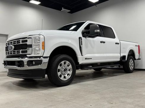 Used 2023 Ford F250 XLT image 5