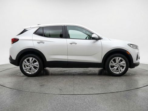 Used 2025 Buick Encore GX Preferred image 11