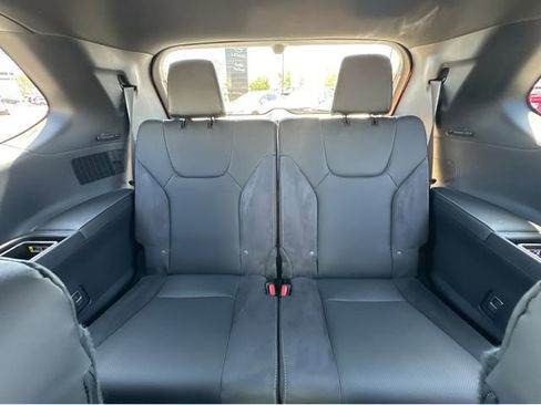 New 2026 Lexus TX 550h AWD Plug-In Hybrid image 18