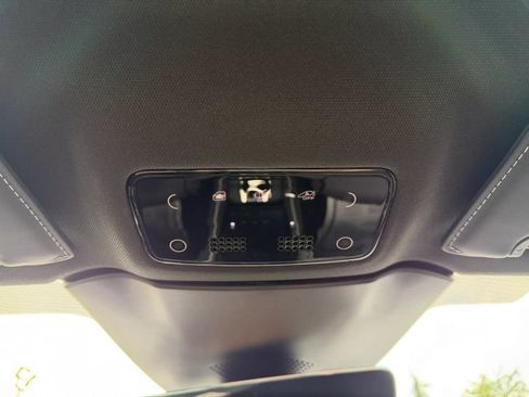 Used 2021 Ferrari Roma RWD image 31