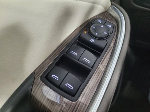 Used 2020 Chevrolet Malibu LT w/ Leather Package FWD image 27