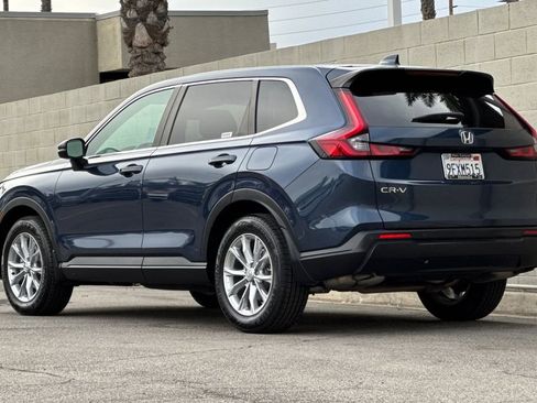 Certified 2023 Honda CR-V EX-L image 3