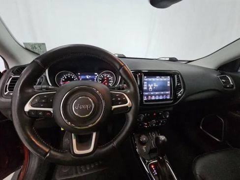 Used 2018 Jeep Compass Limited w/ Navigation Group AWD/4WD image 9