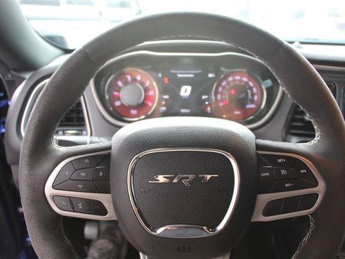 Used 2019 Dodge Challenger SRT Hellcat RWD image 14