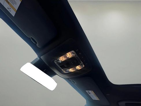 Used 2022 Mercedes-Benz GLB 250 4MATIC image 15