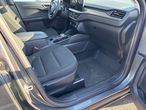 Used 2025 Ford Escape Active w/ Tech Pack #1 image 9