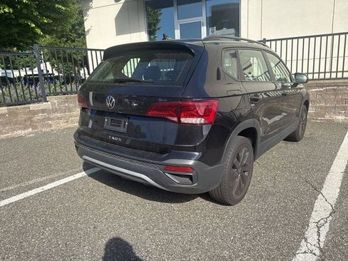 Used 2024 Volkswagen Taos S FWD image 4