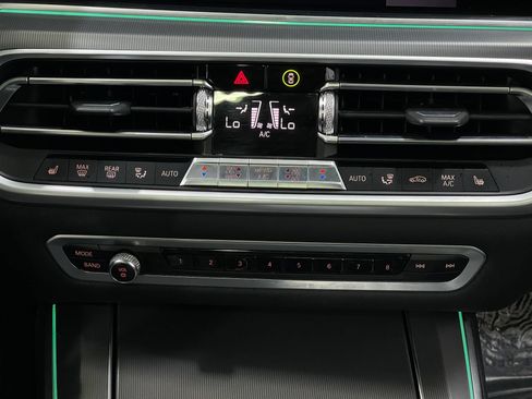 Used 2019 BMW X5 xDrive40i AWD/4WD image 25