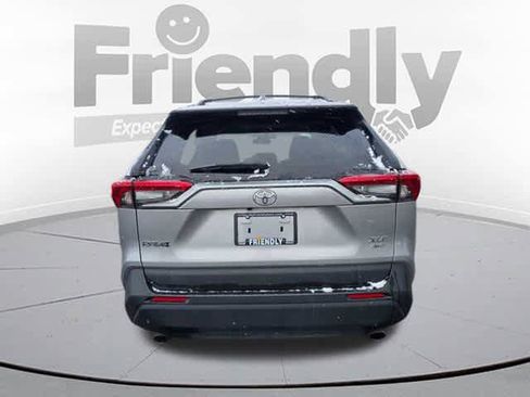 Used 2020 Toyota RAV4 XLE image 6