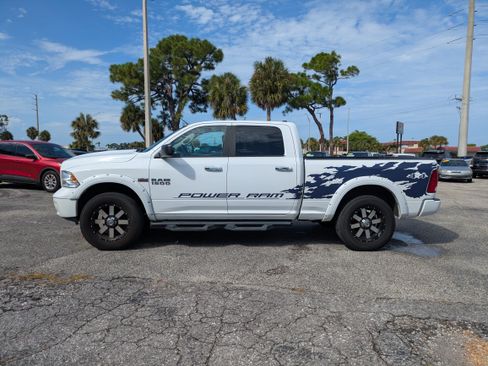 Used 2017 RAM 1500 Classic SLT AWD/4WD image 7