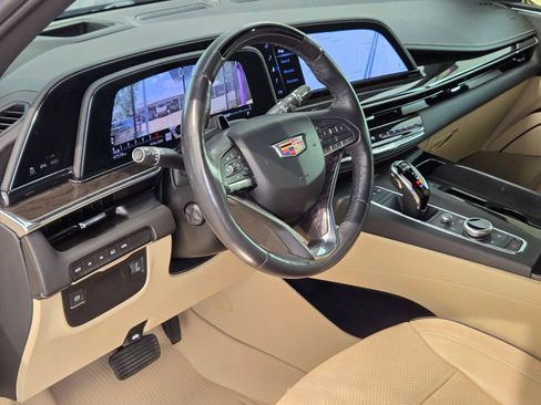 Certified 2024 Cadillac Escalade Premium Luxury AWD/4WD image 10