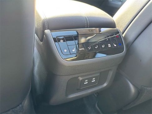 New 2026 INFINITI QX60 Luxe image 16