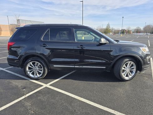 Used 2019 Ford Explorer XLT w/ Equipment Group 202A image 18