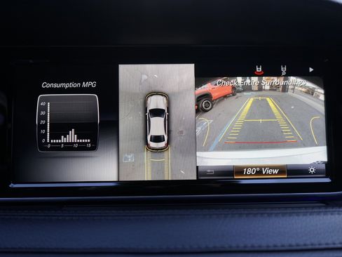 Used 2017 Mercedes-Benz S 550 Sedan image 25
