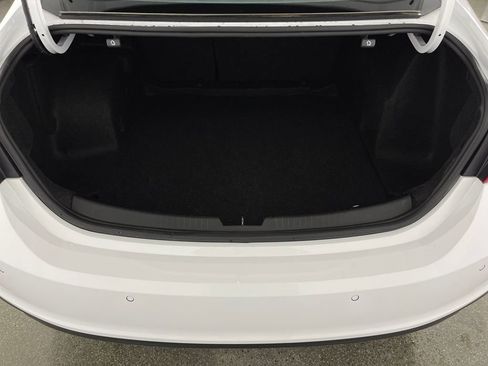 Used 2024 Chevrolet Malibu LT image 11