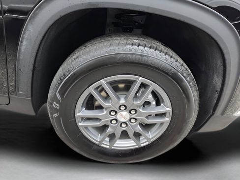 Used 2025 GMC Acadia Elevation image 18