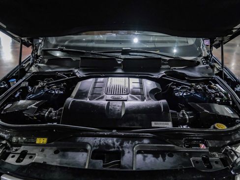 Used 2019 Land Rover Discovery HSE Luxury image 46