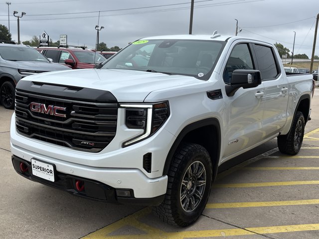 Used 2025 GMC Sierra 1500 AT4 AWD/4WD image 9