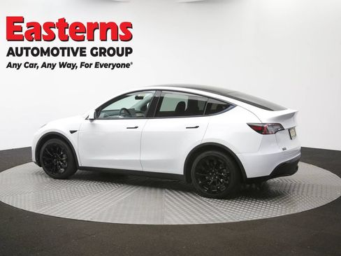 Used 2021 Tesla Model Y Long Range AWD/4WD image 56