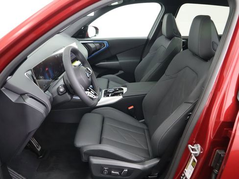 Certified 2025 BMW X3 xDrive30i w/ Premium Package image 21