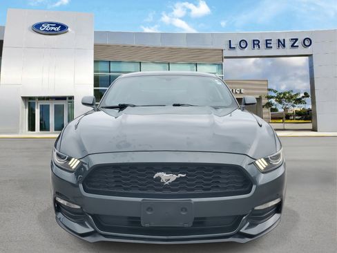 Used 2015 Ford Mustang Coupe image 2