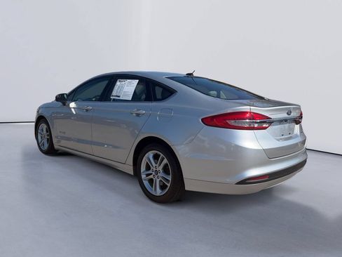 Used 2018 Ford Fusion S FWD image 5