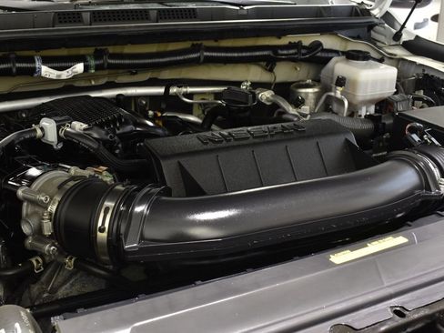 Used 2024 Nissan Frontier S w/ Technology Package image 34