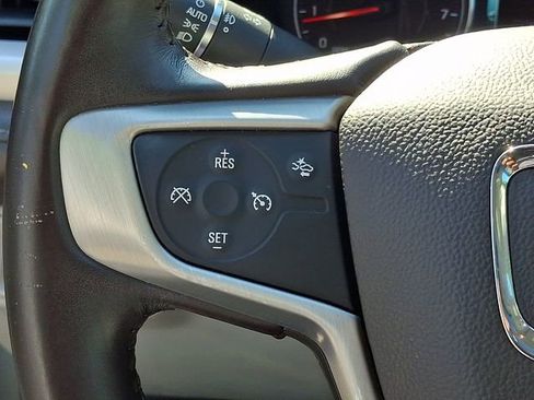 Used 2017 GMC Acadia SLT FWD image 17