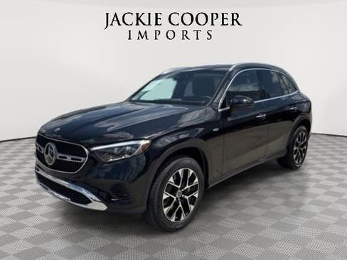 New 2025 Mercedes-Benz GLC 350e 4MATIC image 1