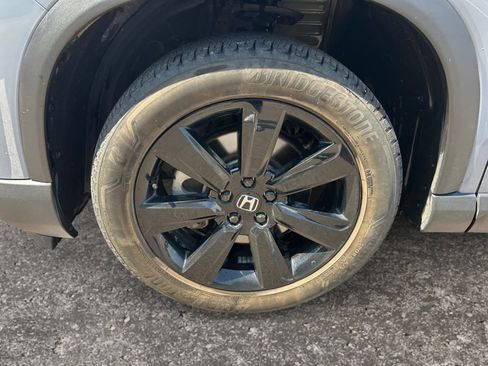 Used 2025 Honda Pilot Black Edition image 6