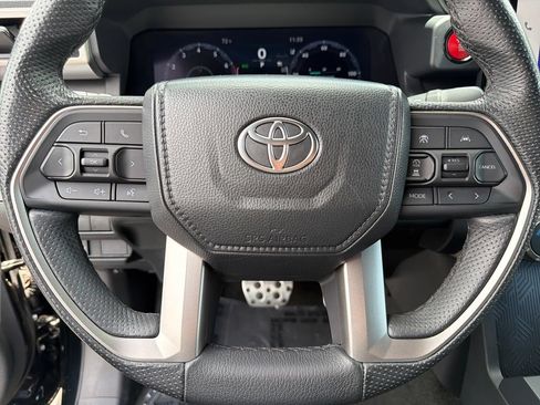 Used 2024 Toyota Tacoma TRD Sport AWD/4WD image 14
