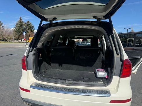 Used 2014 Mercedes-Benz GL 450 4MATIC image 17