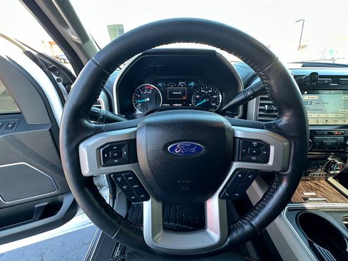 Used 2017 Ford F350 Lariat w/ Lariat Ultimate Package image 12