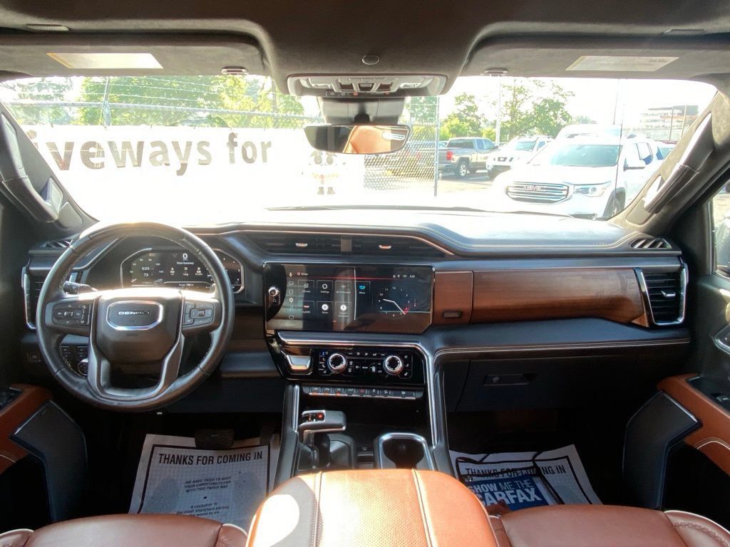 Used 2024 GMC Sierra 1500 Denali Ultimate AWD/4WD image 25